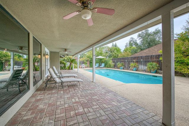 5284 N Pleasant Avenue, Fresno, CA 93711