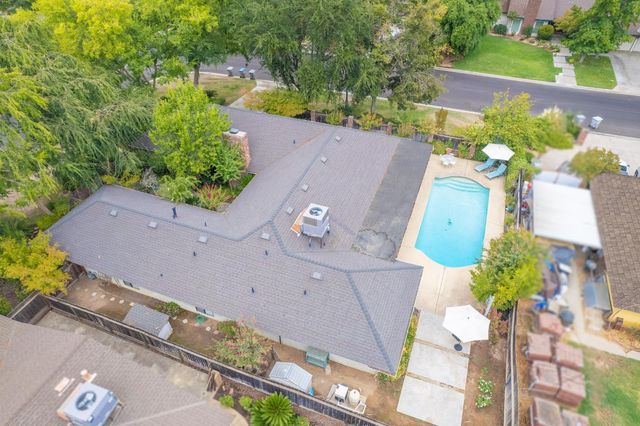 5284 N Pleasant Avenue, Fresno, CA 93711