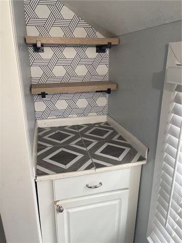 19 Landis Ave, Hempfield Twp, PA 15644