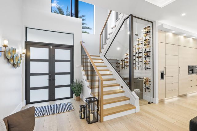 525 Whispering Pines Road, Boynton Beach, FL 33435