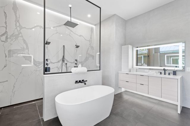 525 Whispering Pines Road, Boynton Beach, FL 33435