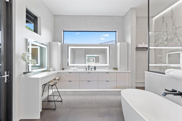 525 Whispering Pines Road, Boynton Beach, FL 33435