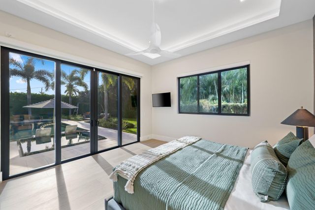 525 Whispering Pines Road, Boynton Beach, FL 33435