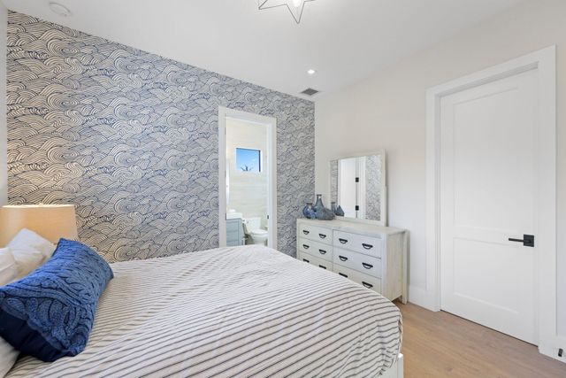 525 Whispering Pines Road, Boynton Beach, FL 33435