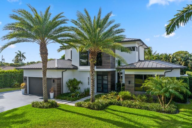 525 Whispering Pines Road, Boynton Beach, FL 33435