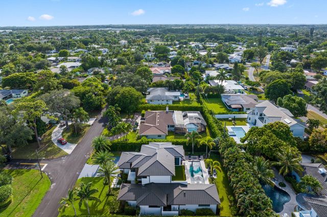 525 Whispering Pines Road, Boynton Beach, FL 33435