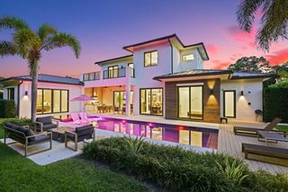 525 Whispering Pines Road, Boynton Beach, FL 33435