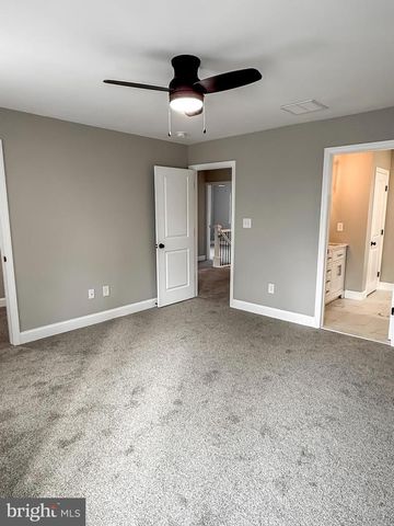 702 DELAWARE AVE, Riverside, NJ 08075