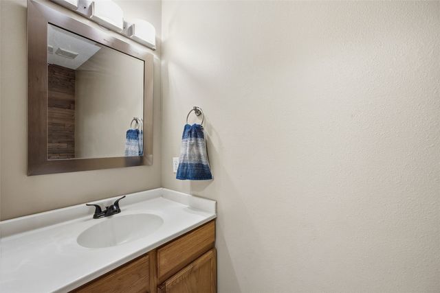 4070 Pinehurst Drive, Marion, IA 52302