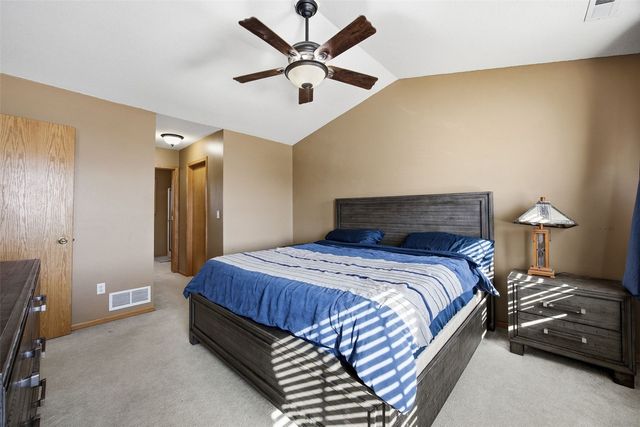 4070 Pinehurst Drive, Marion, IA 52302