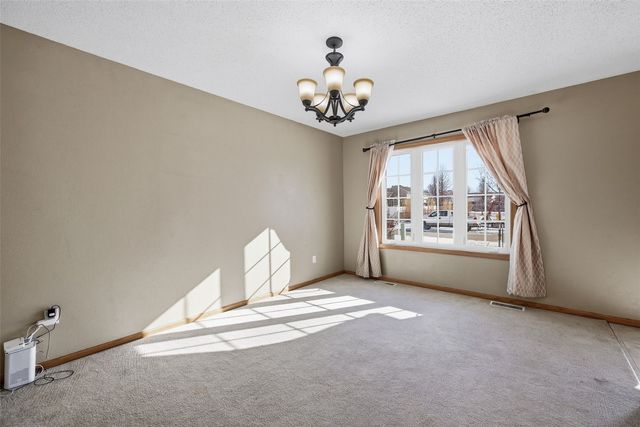 4070 Pinehurst Drive, Marion, IA 52302