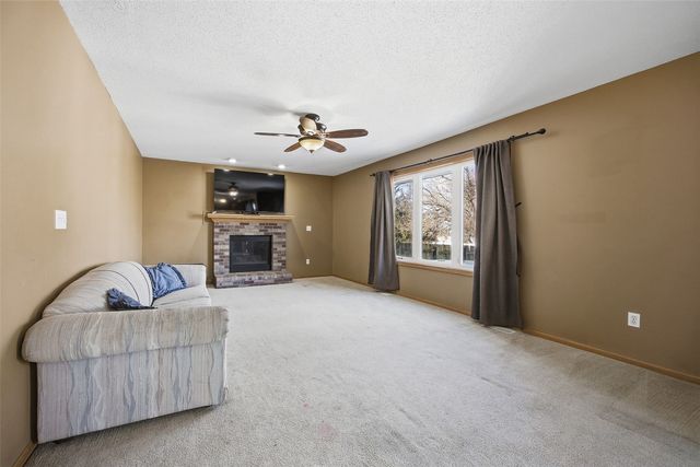 4070 Pinehurst Drive, Marion, IA 52302