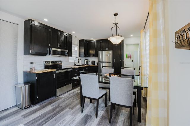 11296 OLIVE CIRCLE, Punta Gorda, FL 33955