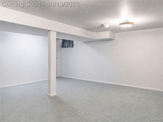 1442 Mariner Drive, Walled Lake, MI 48390