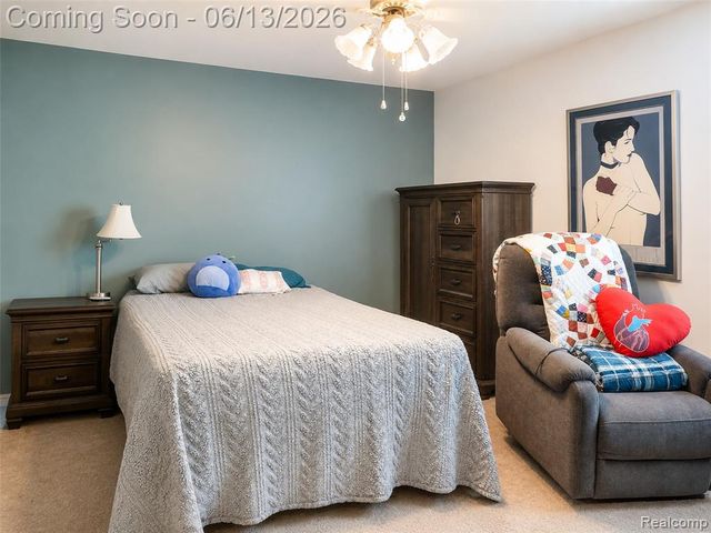 1442 Mariner Drive, Walled Lake, MI 48390