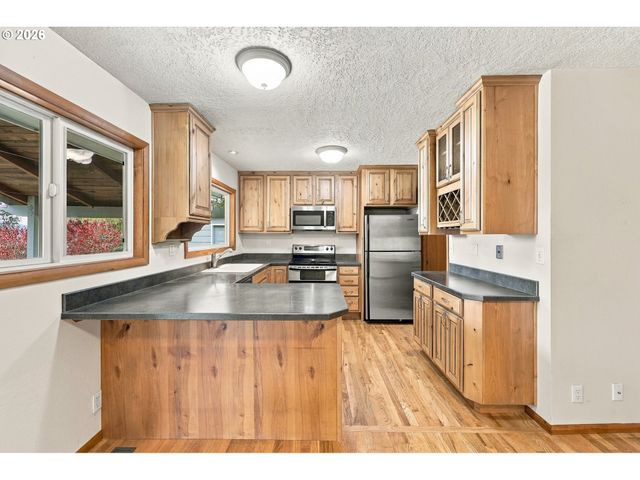 1690 Nw 1ST St, Gresham, OR 97030