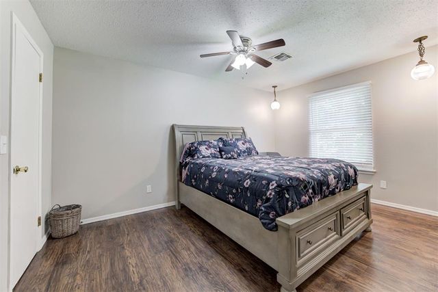4225 Clendon Way, Del City, OK 73115
