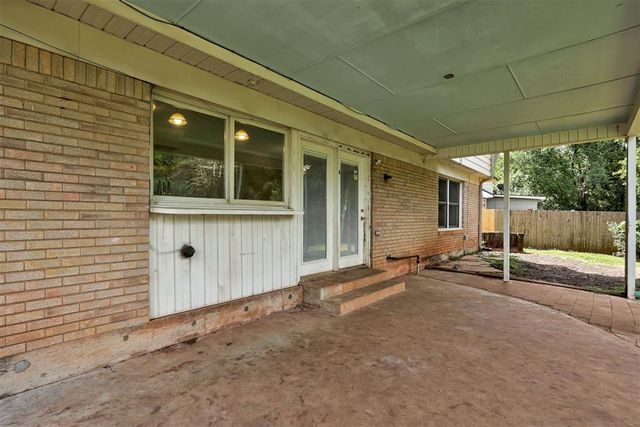 4225 Clendon Way, Del City, OK 73115
