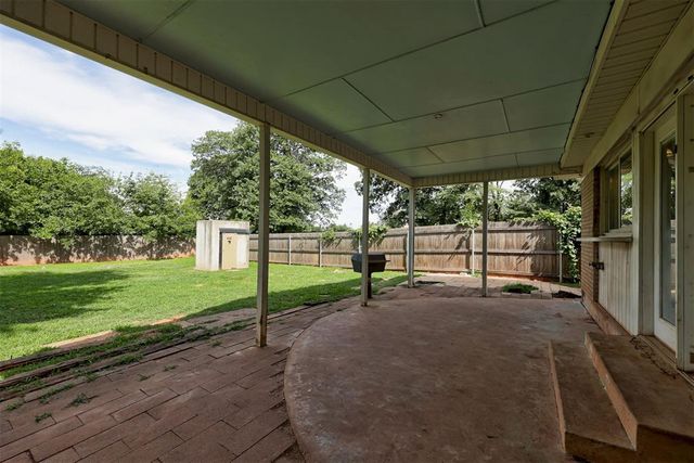4225 Clendon Way, Del City, OK 73115
