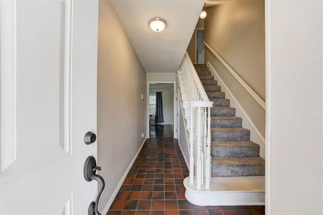 4225 Clendon Way, Del City, OK 73115