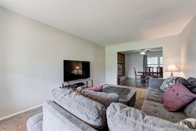 4225 Clendon Way, Del City, OK 73115