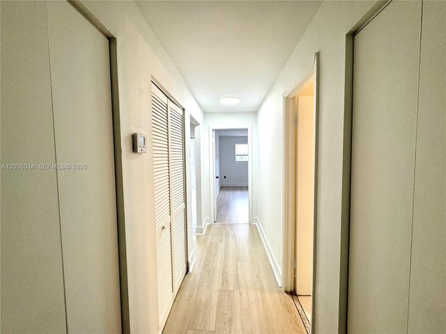 12215 W Dixie Hwy 304, North Miami, FL 33161