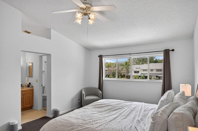 2274 Discovery Circle W 2274, Deerfield Beach, FL 33442