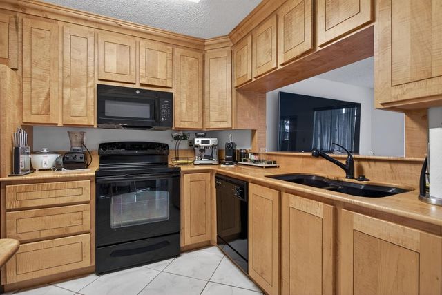 2274 Discovery Circle W 2274, Deerfield Beach, FL 33442
