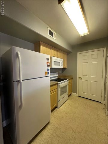 8000 West Badura Avenue 2078, Las Vegas, NV 89113