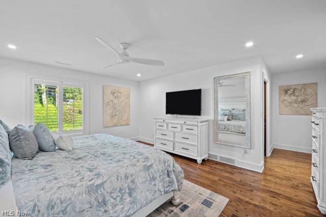 410 Darbys Run, Bay Village, OH 44140