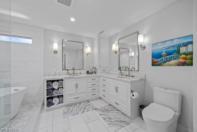 410 Darbys Run, Bay Village, OH 44140