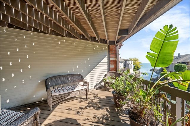 410 Darbys Run, Bay Village, OH 44140