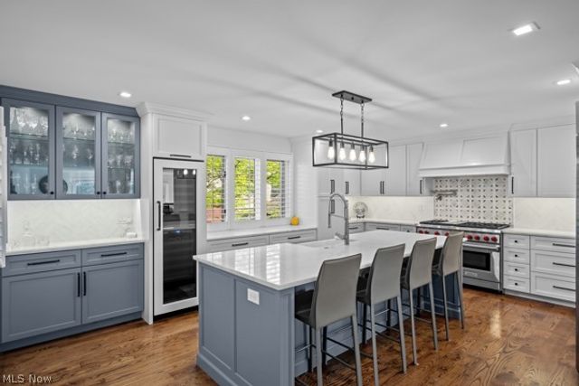 410 Darbys Run, Bay Village, OH 44140