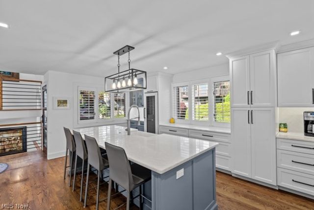 410 Darbys Run, Bay Village, OH 44140