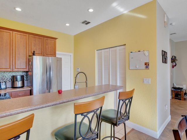 2529 Stockbridge Square SW, Vero Beach, FL 32962