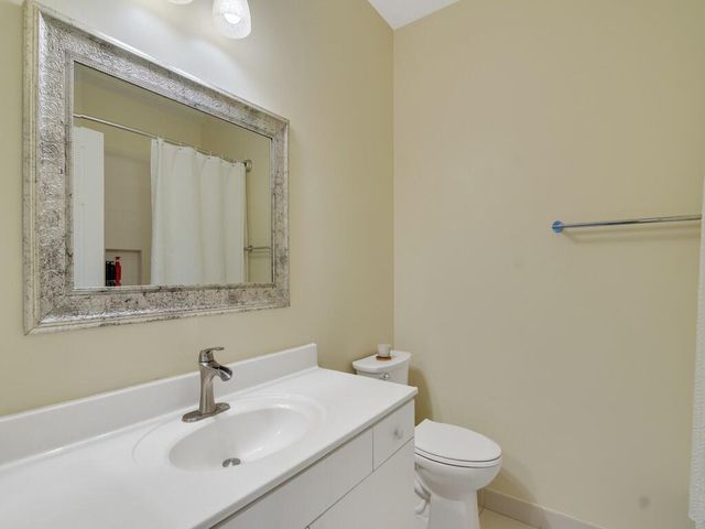 2529 Stockbridge Square SW, Vero Beach, FL 32962