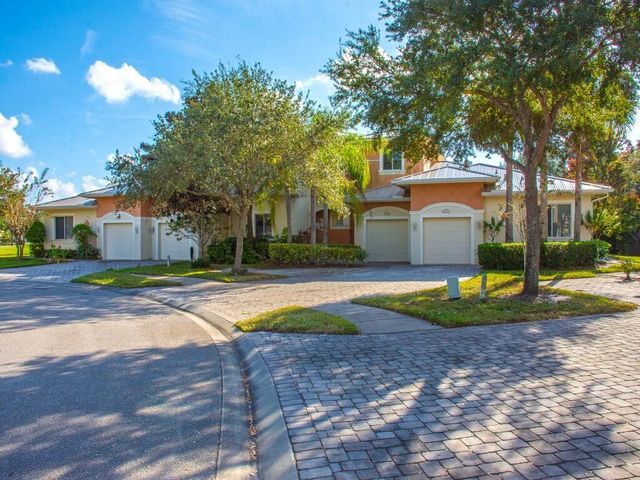 2529 Stockbridge Square SW, Vero Beach, FL 32962