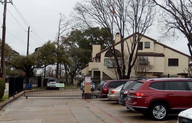 5550 Spring Valley Road F15, Dallas, TX 75254