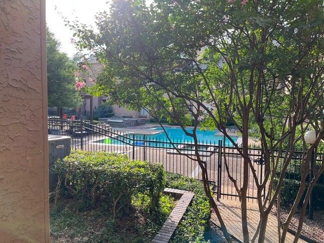 5550 Spring Valley Road F15, Dallas, TX 75254