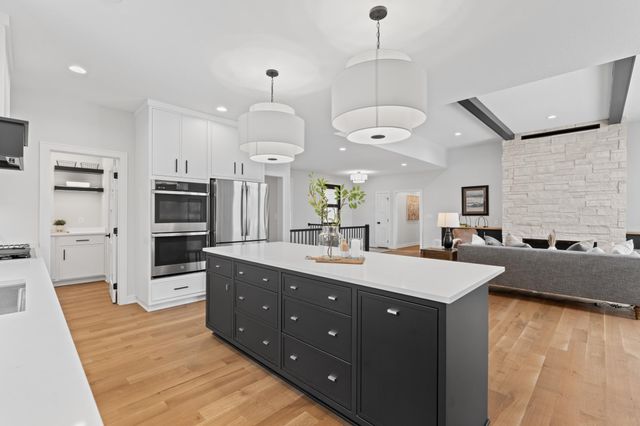 2665 Timber Oaks Road SW, Rochester, MN 55902