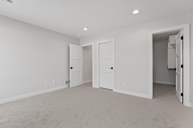 2665 Timber Oaks Road SW, Rochester, MN 55902