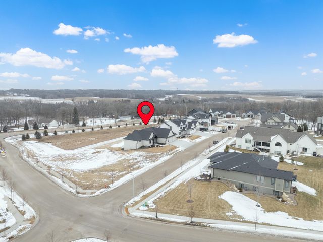 2665 Timber Oaks Road SW, Rochester, MN 55902