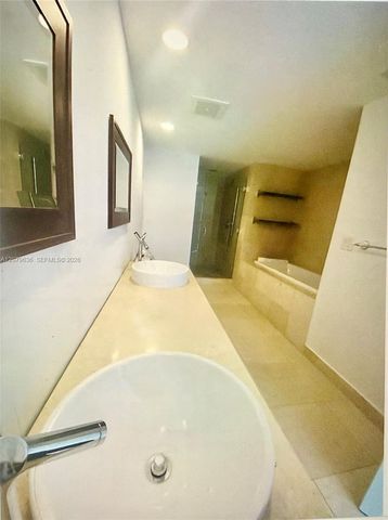 475 Brickell Avenue 2915, Miami, FL 33131