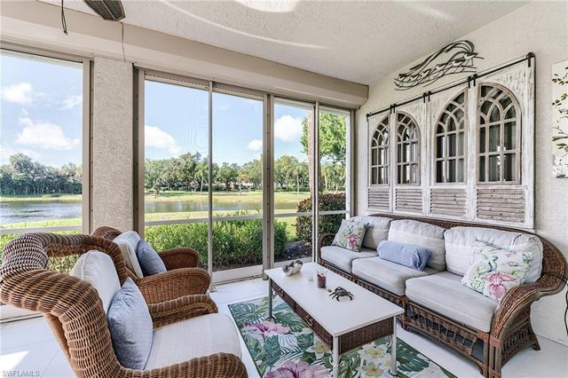 2070 Aberdeen LN 101, Naples, FL 34109