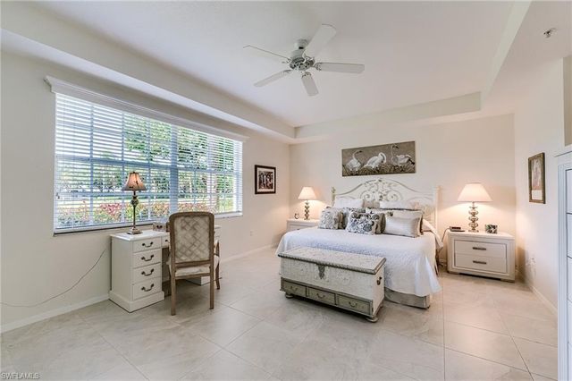 2070 Aberdeen LN 101, Naples, FL 34109