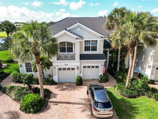 2070 Aberdeen LN 101, Naples, FL 34109