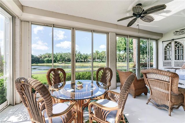 2070 Aberdeen LN 101, Naples, FL 34109