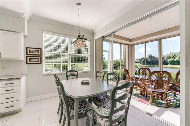 2070 Aberdeen LN 101, Naples, FL 34109