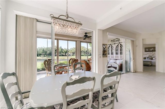 2070 Aberdeen LN 101, Naples, FL 34109