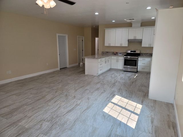 446 N 2nd Street, Porterville, CA 93257